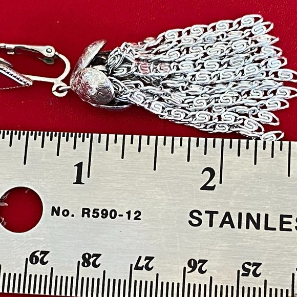 Sarah Coventry Silver Tone Chain Tassel Dangle Clip-On Earrings - Picture 6 of 6